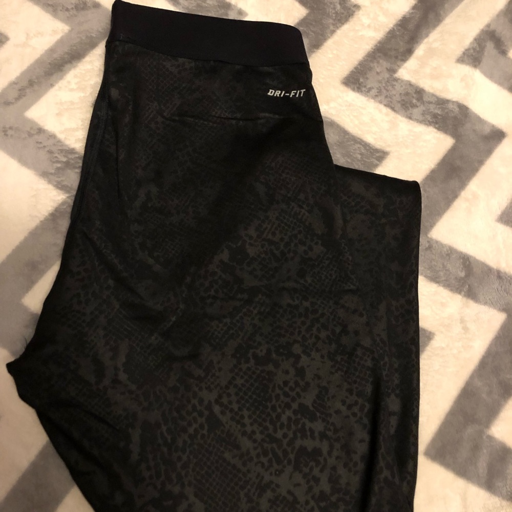 Nike leggings